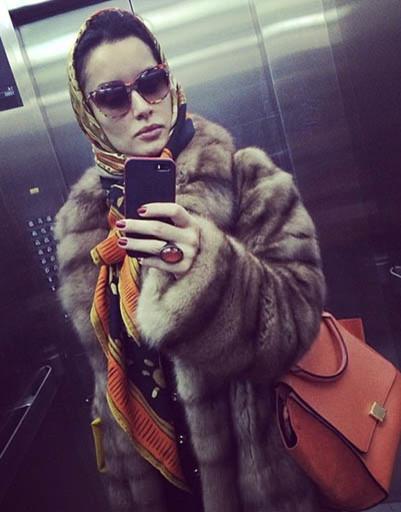 Шубоголики: меховые наряды звезд, от которых хочется плакать