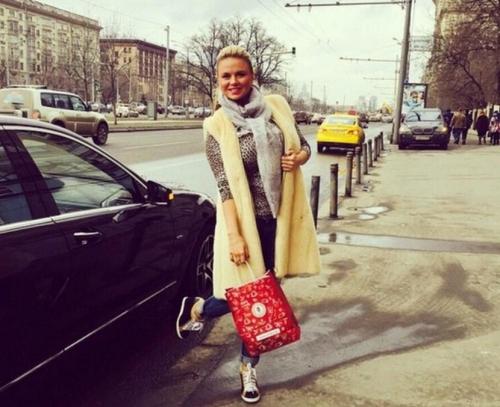 Шубоголики: меховые наряды звезд, от которых хочется плакать