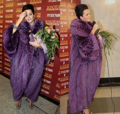 Шубоголики: меховые наряды звезд, от которых хочется плакать