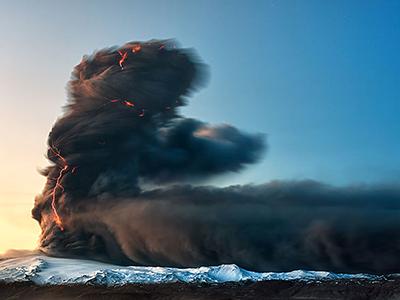 Удивительное природное явление: вулканические молнии
