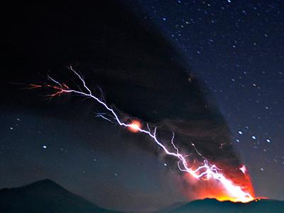 Удивительное природное явление: вулканические молнии