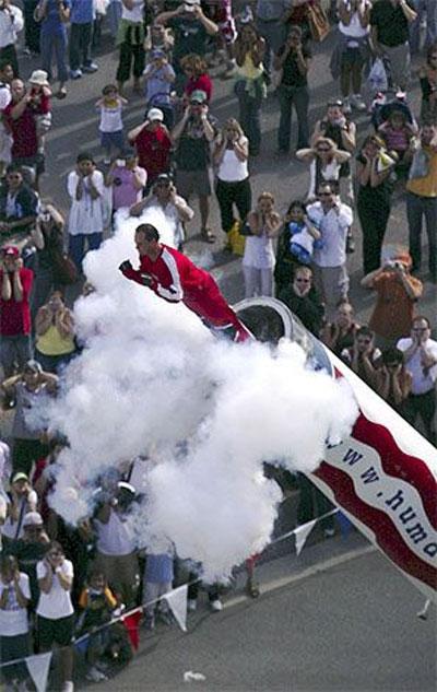 "Человек-ядро" поражает зрителей