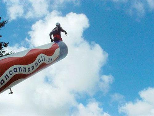 "Человек-ядро" поражает зрителей