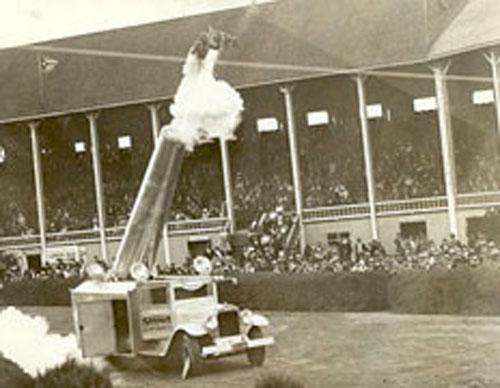 "Человек-ядро" поражает зрителей