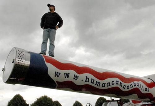 "Человек-ядро" поражает зрителей