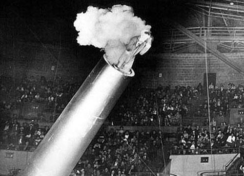 "Человек-ядро" поражает зрителей