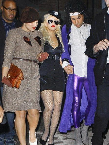 Как знаменитости отметили Хэллоуин