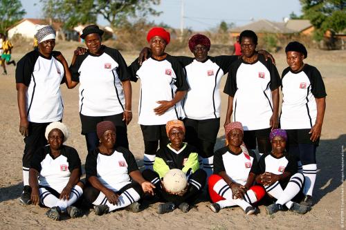 Бабушки из ЮАР сколотили футбольную команду