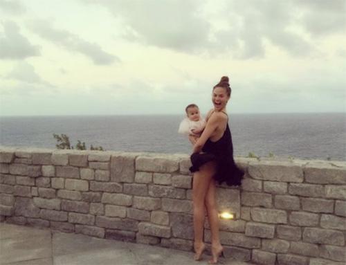 Новый год-2017: как звезды проводят новогодние каникулы