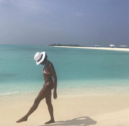 Новый год-2017: как звезды проводят новогодние каникулы