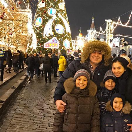 Новый год-2017: как звезды проводят новогодние каникулы