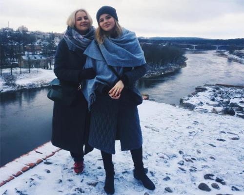 Новый год-2017: как звезды проводят новогодние каникулы