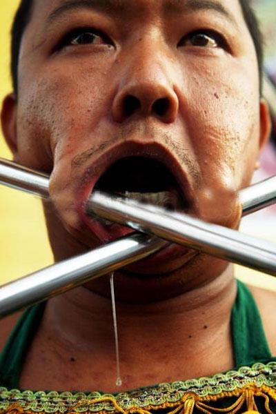 Мазохизм по-тайски: вегетарианский праздник Пхукета