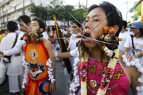 Мазохизм по-тайски: вегетарианский праздник Пхукета