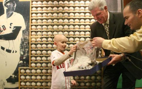 Детская онкология: жить нельзя умереть