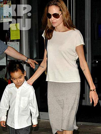 Звёзды в халатах и тапочках