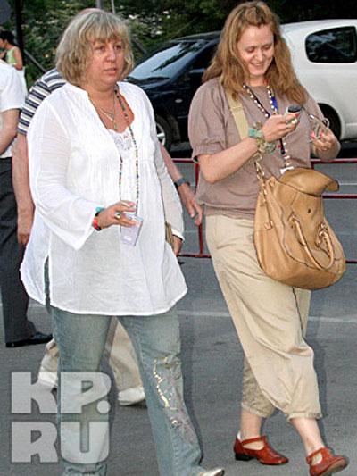 Звёзды в халатах и тапочках