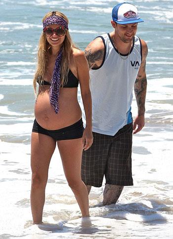 Итоги года-2009: молодые мамы