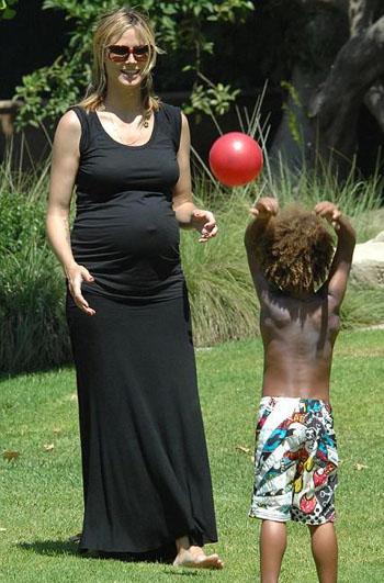 Итоги года-2009: молодые мамы