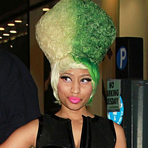 Самые странные и скандальные прически знаменитостей