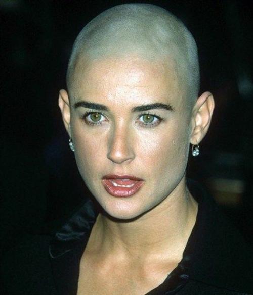 Самые странные и скандальные прически знаменитостей