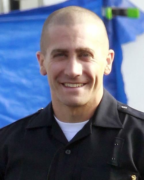 Самые странные и скандальные прически знаменитостей