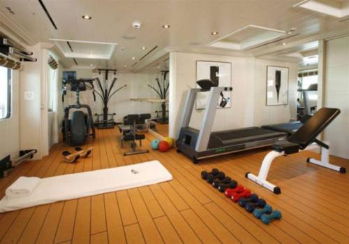 Яхта за  миллионов: вид изнутри