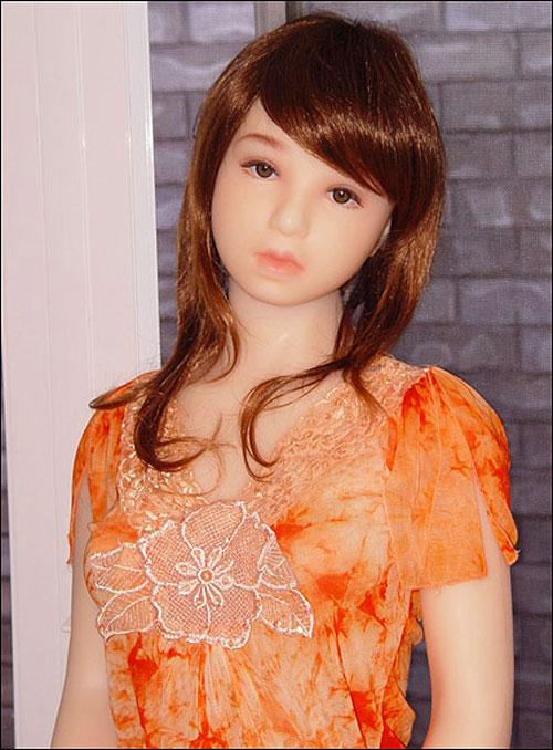 Канадский изобретатель собрал себе  жену-робота