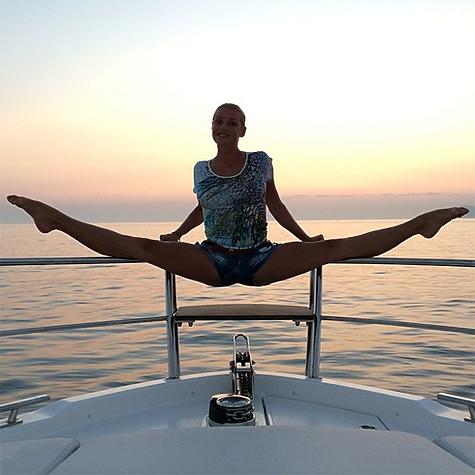 Самые неповторимые и внезапные шпагаты Волочковой