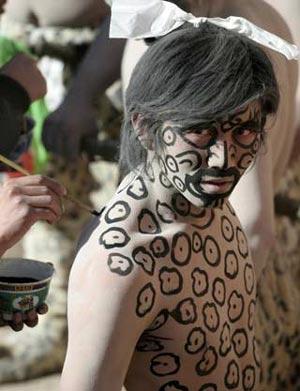 Танец разъяренного тигра изгоняет нечистую силу