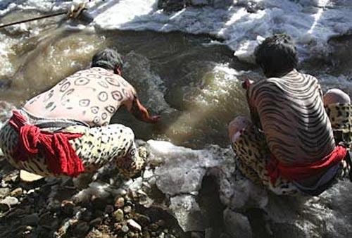 Танец разъяренного тигра изгоняет нечистую силу