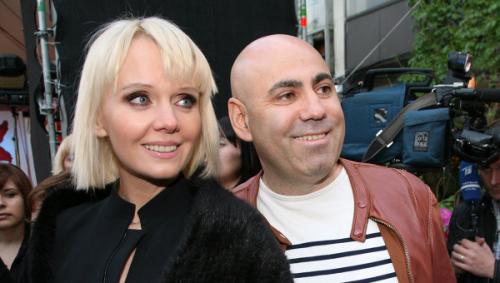 Певицы и певцы, которым сцена не помешала стать многодетными мамами и папами