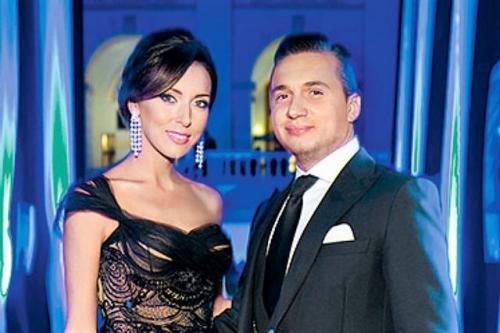 Певицы и певцы, которым сцена не помешала стать многодетными мамами и папами