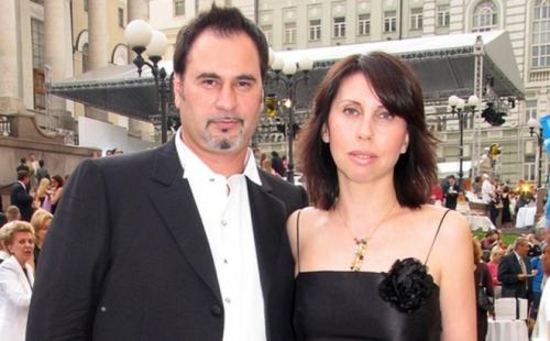 Певицы и певцы, которым сцена не помешала стать многодетными мамами и папами