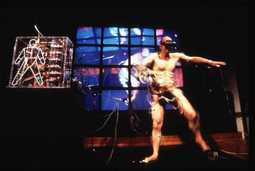 Человек, который вживил ухо в собственную руку