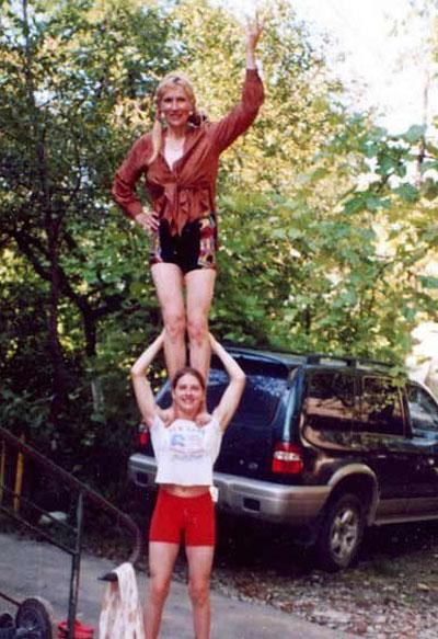 15-летняя девочка берет вес в 700  килограмм!