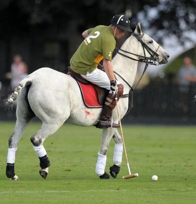 Самые известные скандальные выходки принца Гарри