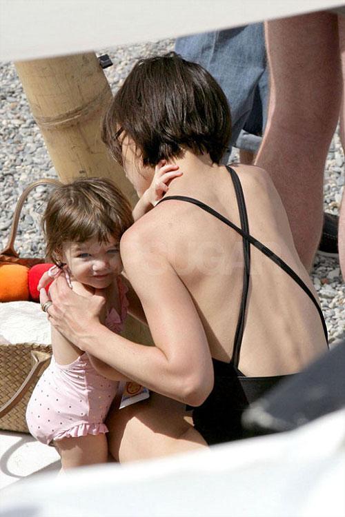 Куда исчез живот Кэти Холмс?