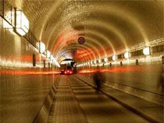 Cамый необычный туннель проходит под Эльбой