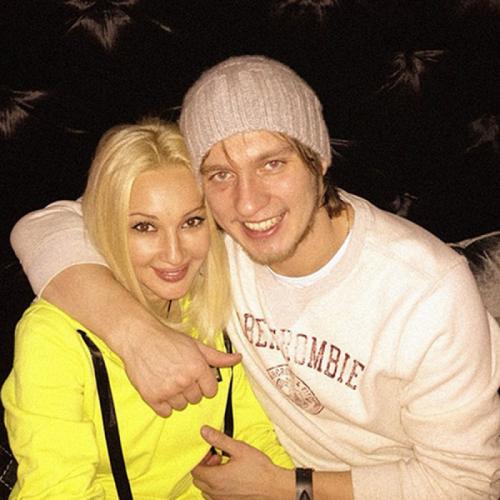 Звездные браки: российские спортсмены, женившиеся на знаменитостях