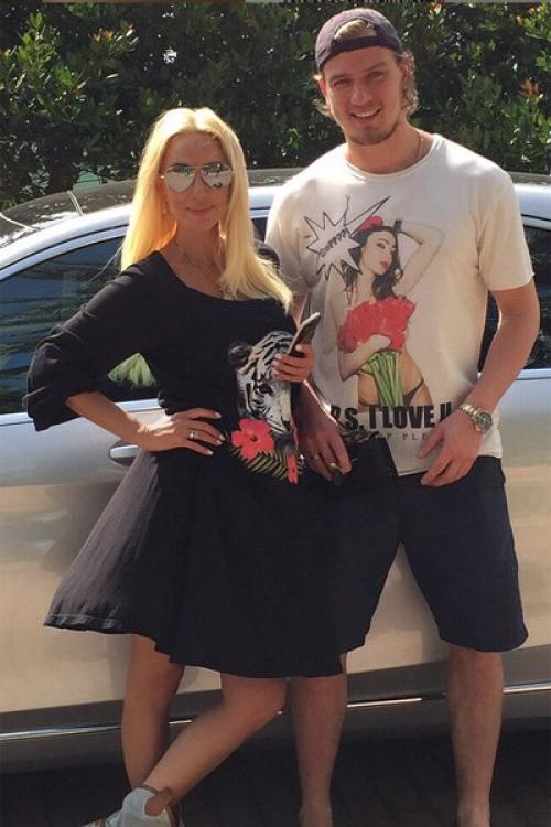 Звездные браки: российские спортсмены, женившиеся на знаменитостях