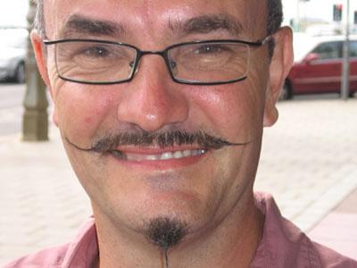 В Британии собрались усачи — бородачи со всего света