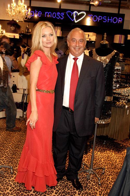 Живую Кейт Мосс выставили на витрине и запечатлели в бронзе