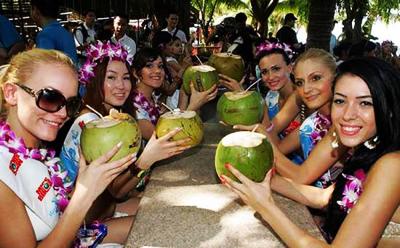 Названа "Мисс Бикини Мира 2010"