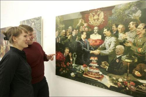 Выставка в Манеже: сильных мира "отфотошопили"…