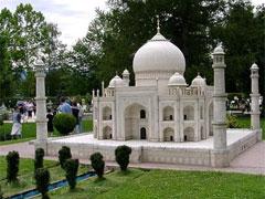 Мир в миниатюре — работает семь месяцев в году