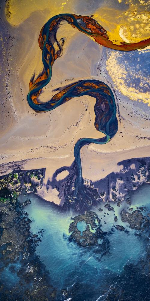 «Огненная река», Исландия, 2 место в премии Каролин Митчум. Автор фото: Том Путт.