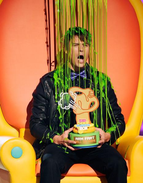 Nickelodeon забрызгал звезд слизью