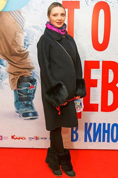 Дрю Бэрримор и еще 9 стильных беременных знаменитостей