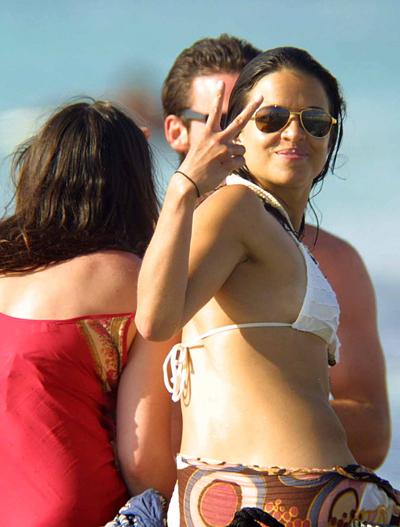 Испанские каникулы Мишель Родригес